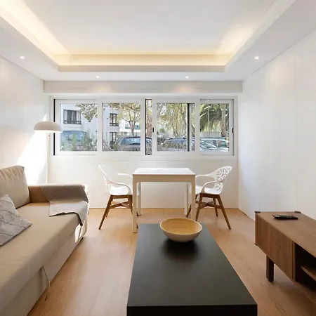 Quiet Under The Trees エストリル